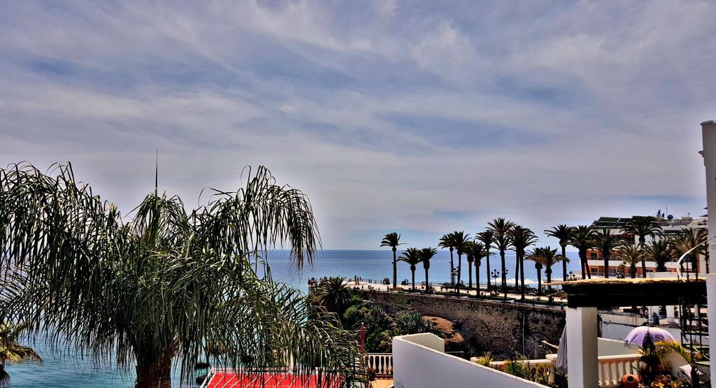 Villa Carabeo Nerja Exterior foto